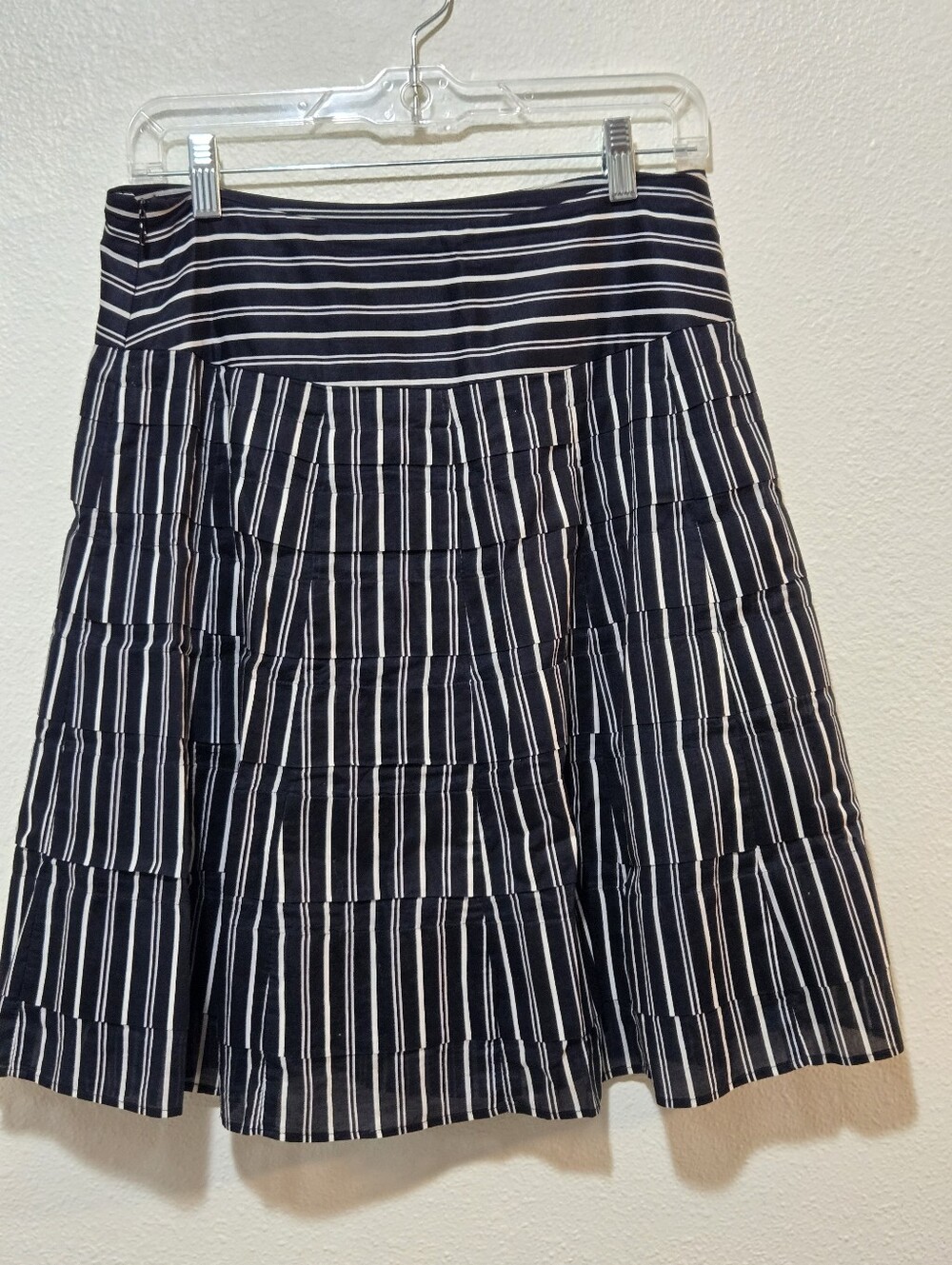 Black And White A-line Tiered Mixed Stripe Skirt Pleated Below Knee Preppy   XS